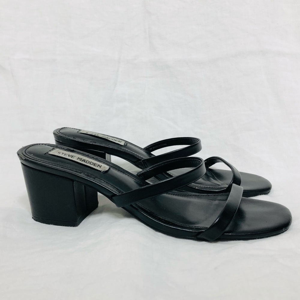 Steve Madden Black Slip On Two Strap Block Heels Woman’s Size 7